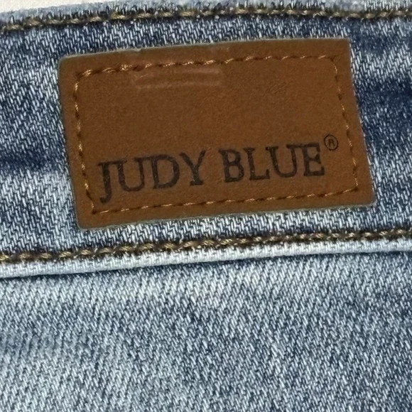 Judy Blue Womens Shorts Lg Distressed Denim Rainbow Paint Splatter Frayed Hem - Picture 9 of 10